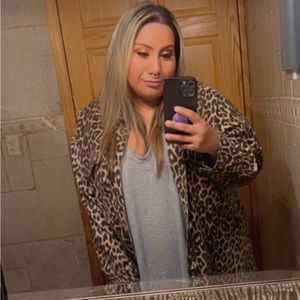 Meet your Posher, Nora